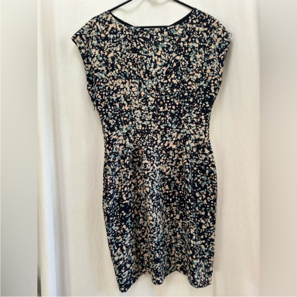 Paper Crown Cap Sleeve Shift Dress
